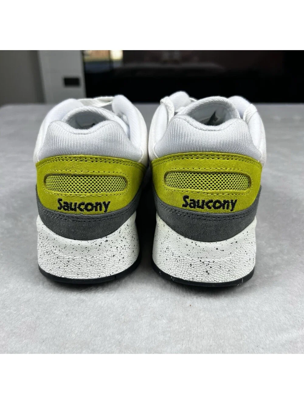 Saucony Shadow 6000 Shoes Men's 8.5 Women's 10 White Gray Performance Sneakers